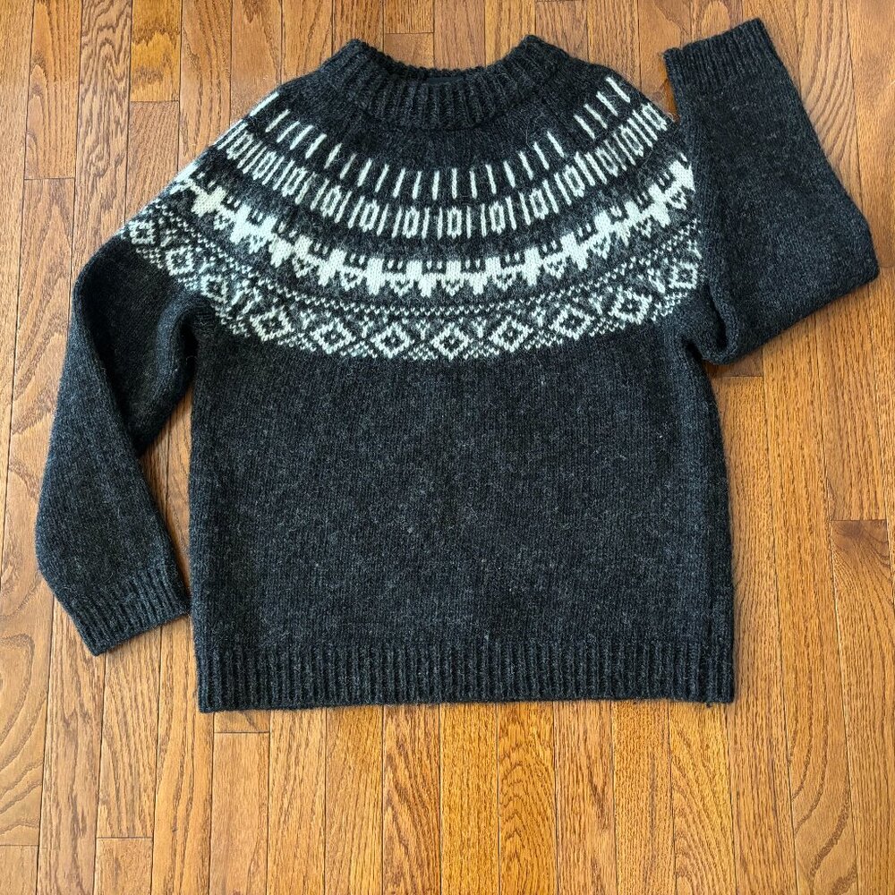 Cozy Black and White Patterned Sweater